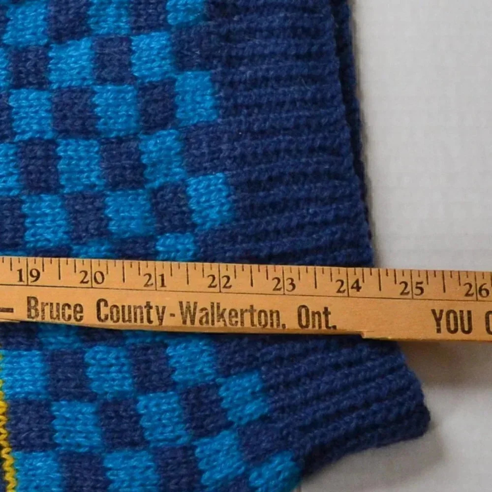 Hand Knit  Sweater - Picture 4 of 7